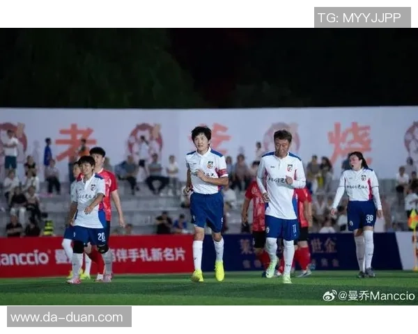 世界足球明星与中国明星队携手共创精彩赛事盛宴的梦想之旅