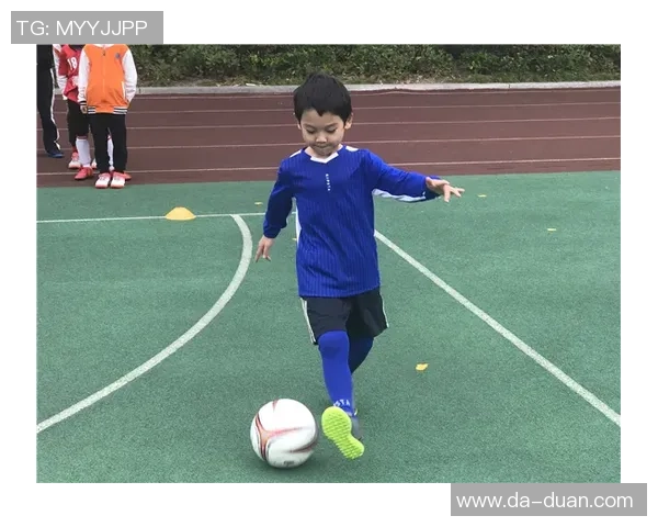 足字足球：探索传统与现代结合的全新足球文化与发展之路