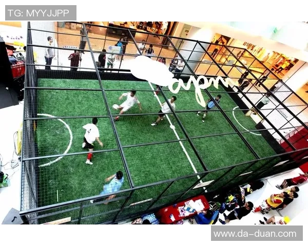 足球场上的时尚风潮如何将涂口红与运动完美结合